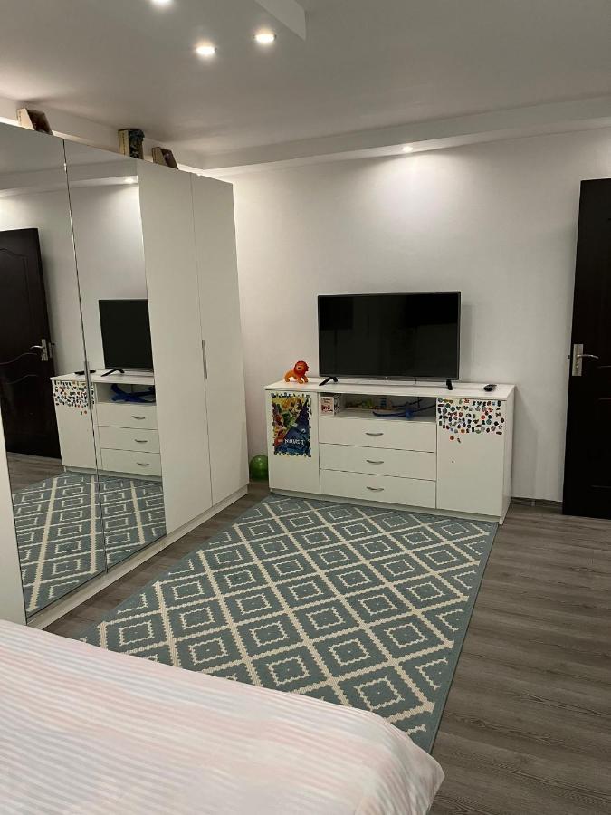 Apartament Mattias Călimăneşti Exterior foto